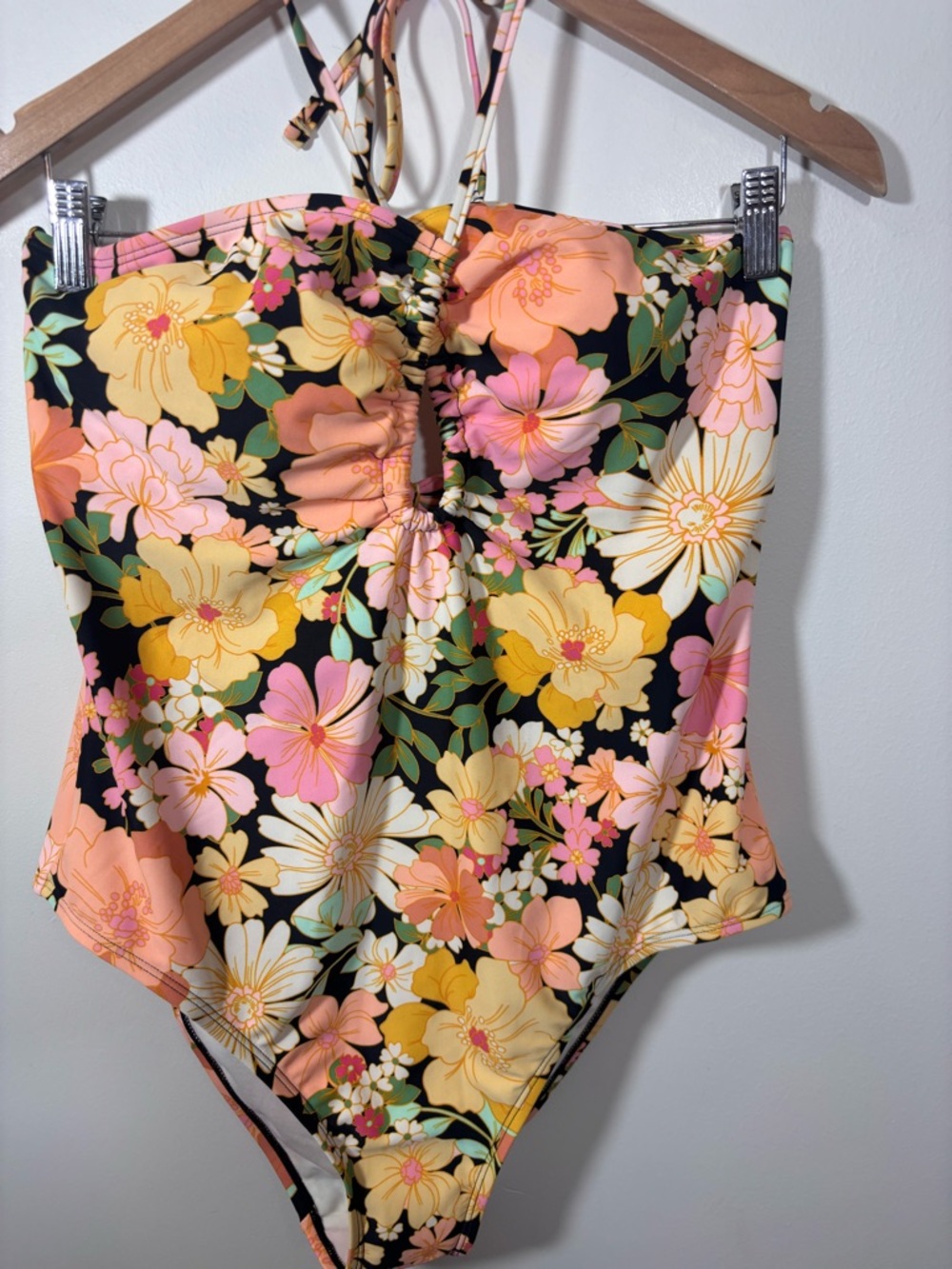 Shade & Shore Halter Keyhole Bandeau One Piece Swimsuit NEW Size Large Floral - Picture 6 of 14